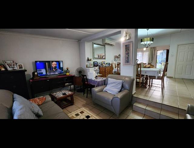 2 BEDROOM HOUSE FOR SALE IN SAICCOR
